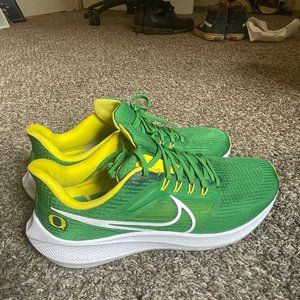 Nike College Pegasus 39 (Oregon)